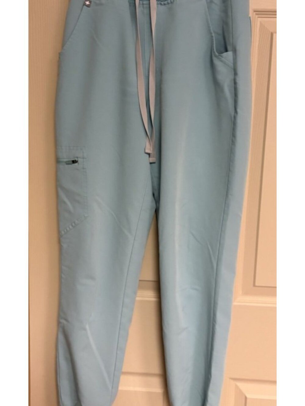 FIGS Technical Collection Unisex Scrub Set Top & Jogger Pants Seaglass Green XS - Picture 6 of 7